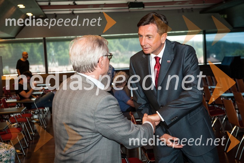  ... ;  Borut Pahor, predsednik Republike SlovenijeSlovenija in pika, predstavitev knjige