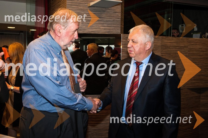  Dimitrij Rupel, politik;  Peter Tomšič, predsednik uprave, Mladinska knjiga ZaložbaSlovenija in pika, predstavitev knjige