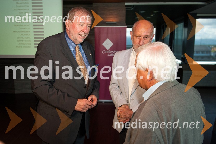  Dimitrij Rupel, politik; prof. dr. Dušan Plut, geograf, profesor na oddelku za geografijo na Filozofski fakulteti v Ljubljani;  Milan Kučan, nekdanji predsednik Republike SlovenijeSlovenija in pika, predstavitev knjige