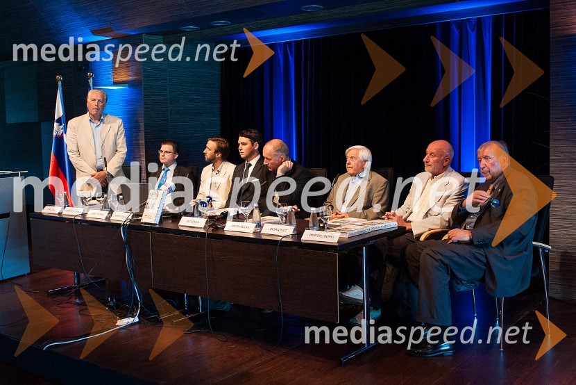  Tine Logar, dialektolog in jezikoslovec;  Boštjan Furlan, soavtor knjige Slovenija in Pika!;   Ožbej Peterle, soavtor knjige Slovenija in pika!;  Marko Balažic, soavtor knjige Slovenija in pika!;  Ali Žerdin, novinar in urednik;  Milan Kučan, nekdanji predsednik Republike Slovenije; prof. dr. Dušan Plut, geograf, profesor na oddelku za geografijo na Filozofski fakulteti v Ljubljani;  Dimitrij Rupel, politikSlovenija in pika, predstavitev knjige