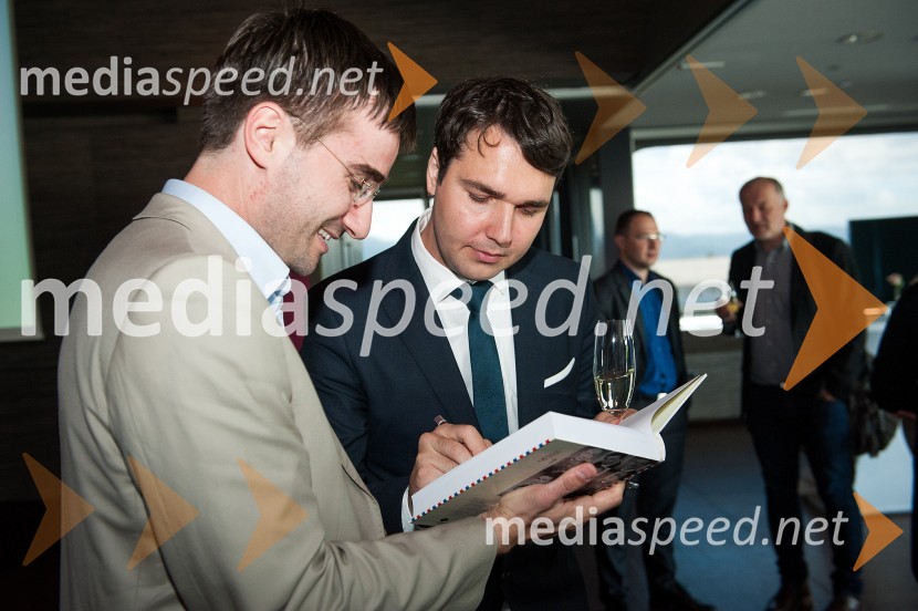  ... ;  Marko Balažic, soavtor knjige Slovenija in pika!Slovenija in pika, predstavitev knjige