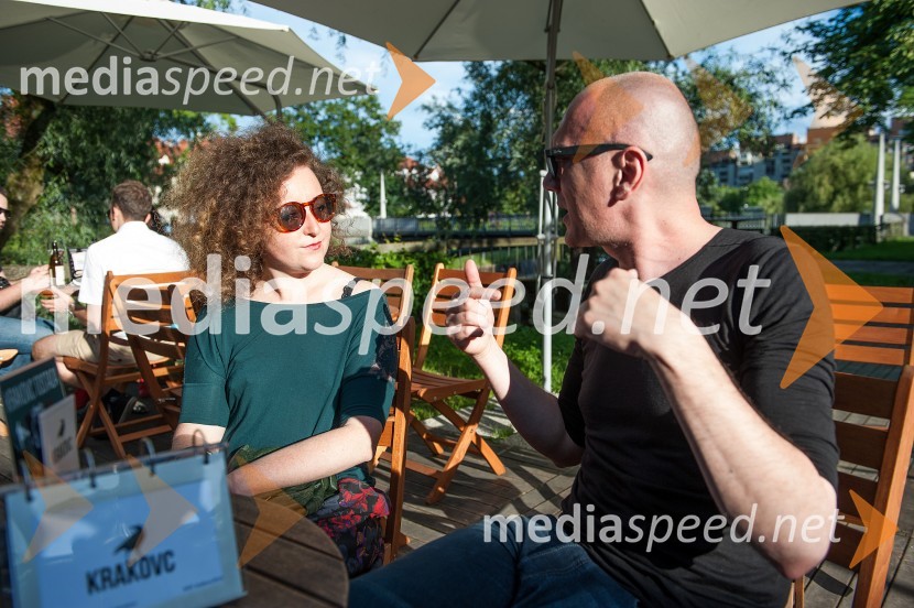  ... ;  Goran Injac, umetniški vodja, Slovensko mladinsko gledališče60. let Slovenskega mladinskega gledališča, otvoritev razstave