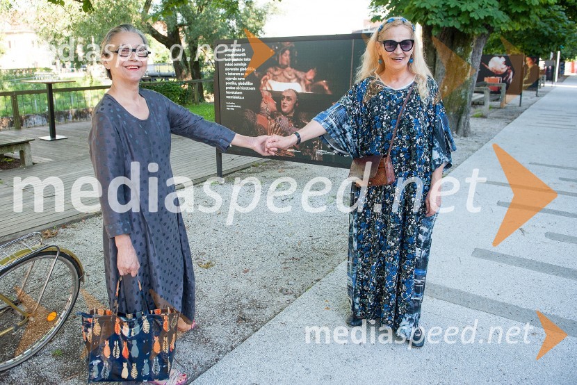  Branka Maček;  Olga Kacjan, igralka60. let Slovenskega mladinskega gledališča, otvoritev razstave