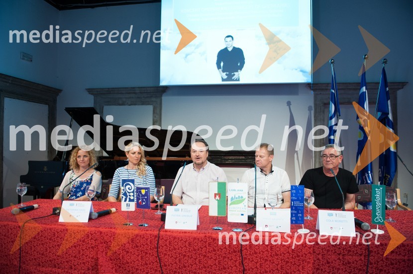  Petra  Grkman, Katrinas;  Katarina Habe, Katrinas;  Patrik Greblo, dirigent;  Tomaž Krajnčič, direktor marketinga in odnosov z javnostmi, Hypo Alpe-Adria-Banki;  Cole Moretti, glasbenikPoletna noč 2016, novinarska konferenca in predstavitev programa