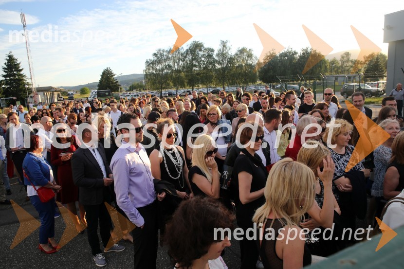 Terminal D8, modni spektakel