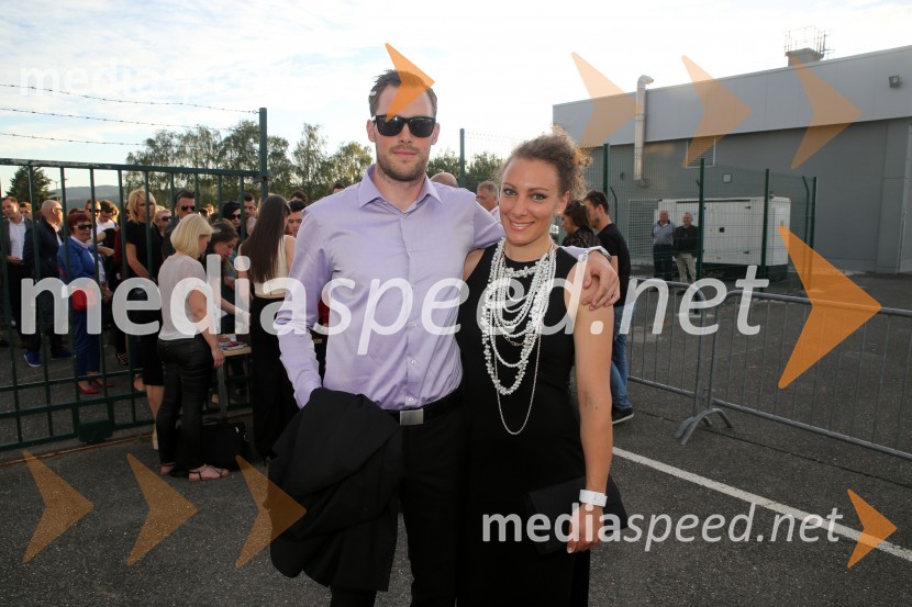  ... ;  Ilka Štuhec, smučarka (Slovenija)Terminal D8, modni spektakel