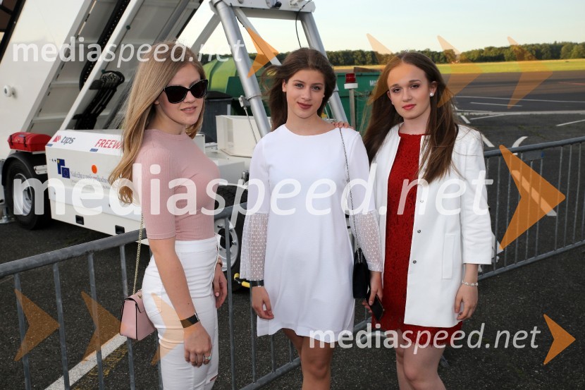 Terminal D8, modni spektakel