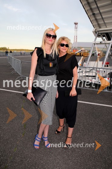  Jona Bale, Zavarovalnica Sava; mag. Norma Bale, pisateljica, direktorica KultproturTerminal D8, modni spektakel