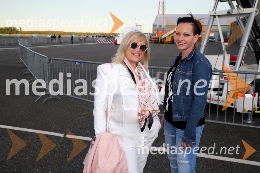  Ana Žvorc, koreografinja, stilistka;  ... Terminal D8, modni spektakel