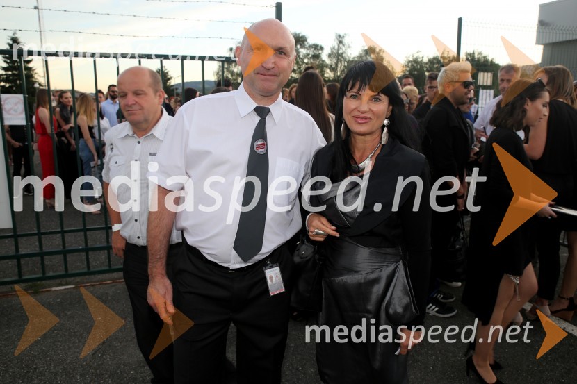  ... ; mag.  Helena  Cvikl, direktorica Višje strokovne šole za gostinstvo in turizem v MariborTerminal D8, modni spektakel