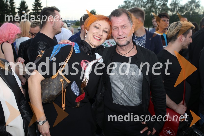  Valerija Frangež, Hiša penin Frangež;  Andrej Okreša, novinarTerminal D8, modni spektakel