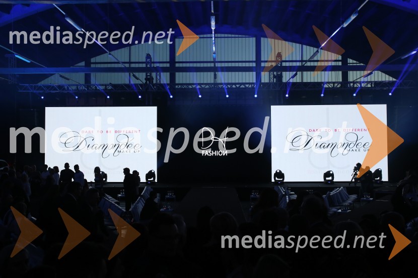 Terminal D8, modni spektakel