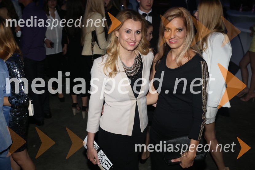 Natalija Jelušič Babič, fotografinja;  Miša Margan Kocbek, novinarka, Adria MediaTerminal D8, modni spektakel