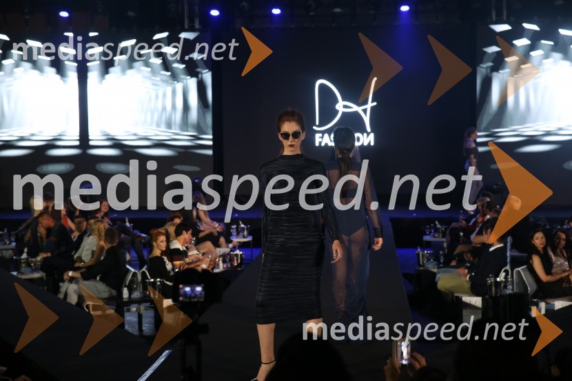 Terminal D8, modni spektakel