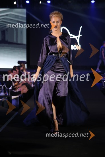 Terminal D8, modni spektakel