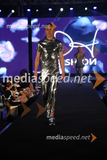 Terminal D8, modni spektakel