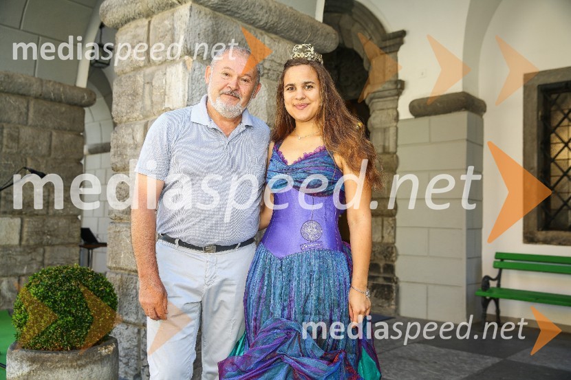  Rado Stojanovič, organizator Salona penečih vin, Slovenskega festivala vin, Martinovanja v Ljubljani, Ljubljanske vinske poti;  Sara Stadler, Vinska kraljica Slovenije 2016Ljubljanska vinska pot 2016