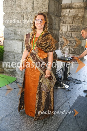  Urška Bračko, Mariborska vinska kraljica (2014 - 2016)Ljubljanska vinska pot 2016