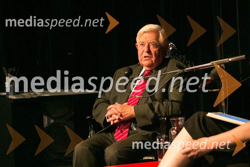  Milan Kučan, nekdanji predsednik Republike SlovenijePogovor z Milanom Kučanom v SMG