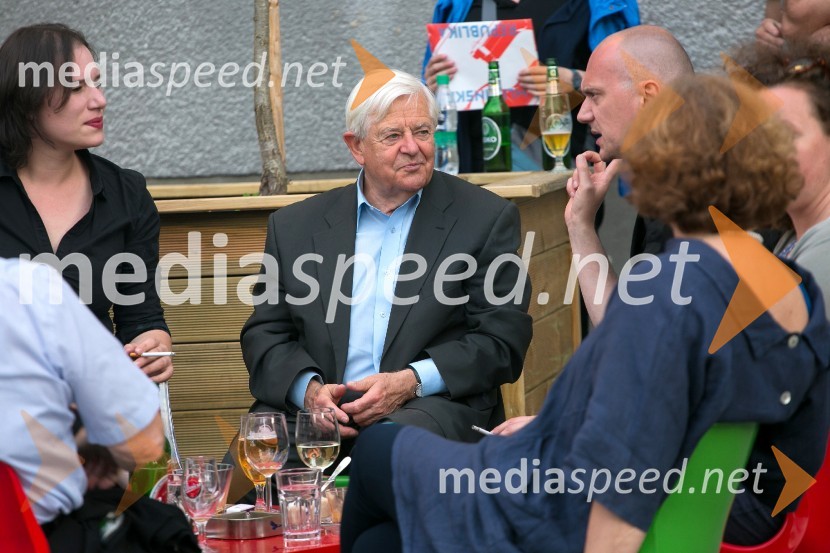  Katja Perat;  Milan Kučan, nekdanji predsednik Republike Slovenije;  ... Pogovor z Milanom Kučanom v SMG