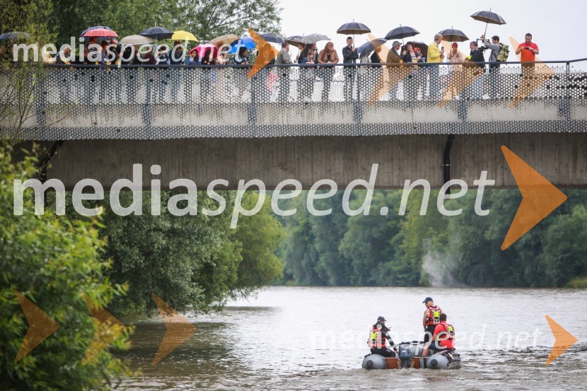 Dan odprtih kleti 2016, dvig penine iz MureDan odprtih kleti 2016, Radgonske gorice
