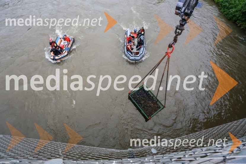 Dan odprtih kleti 2016, dvig penine iz MureDan odprtih kleti 2016, Radgonske gorice