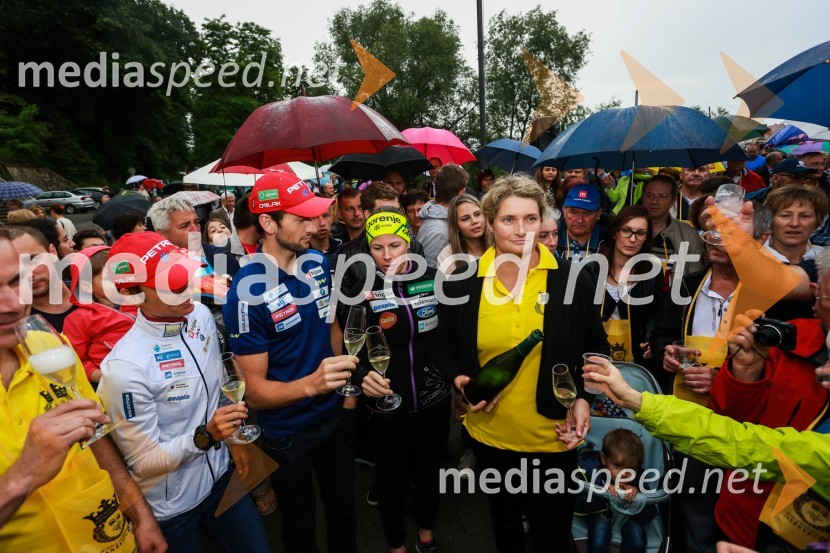  Teja  Gregorin, biatlonka;  Jakov Fak, biatlonec;  Vesna  Fabjan, smučarska tekačica;  Klavdija Topolovec Špur,  glavna enologinja v podjetju Radgonske goriceDan odprtih kleti 2016, Radgonske gorice