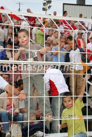 Mladi poljski navijačiSPEEDWAY, Speedway Grand Prix - VN Poljske 2005 dirka