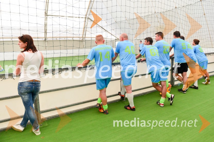 Nogometna tekma med gostinci in vinarji