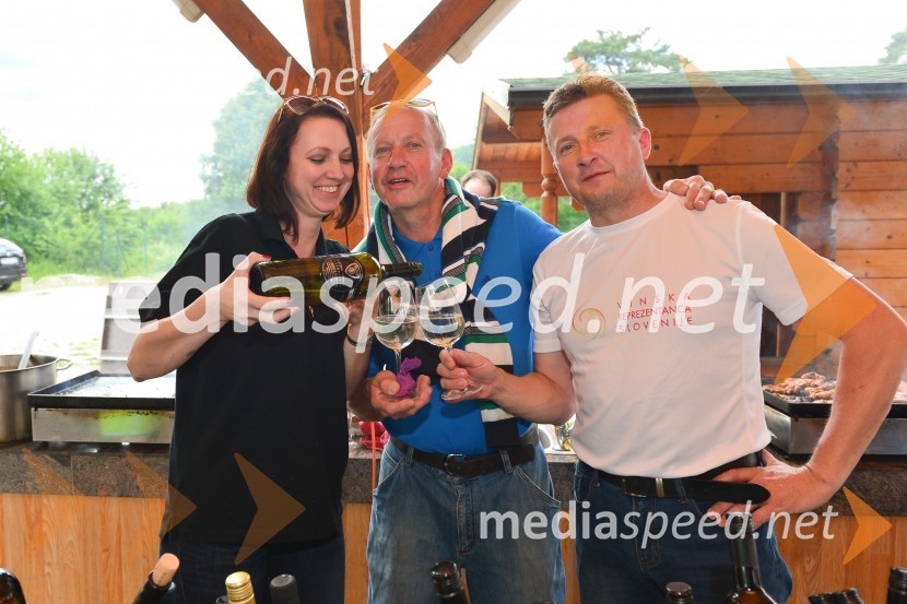  ... ;  ... ;  Danilo Steyer,   vinar, Steyer Vina; vinski vitez, predsednik Vinske reprezentance SlovenijeNogometna tekma med gostinci in vinarji
