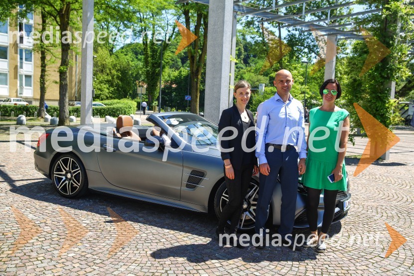  ... ;  Andrej Bergant, direktor prodaje, Autocommerce d.o.o.;  ... Predstavitev nove generacije modelov Mercedes-Benz SL in SLC