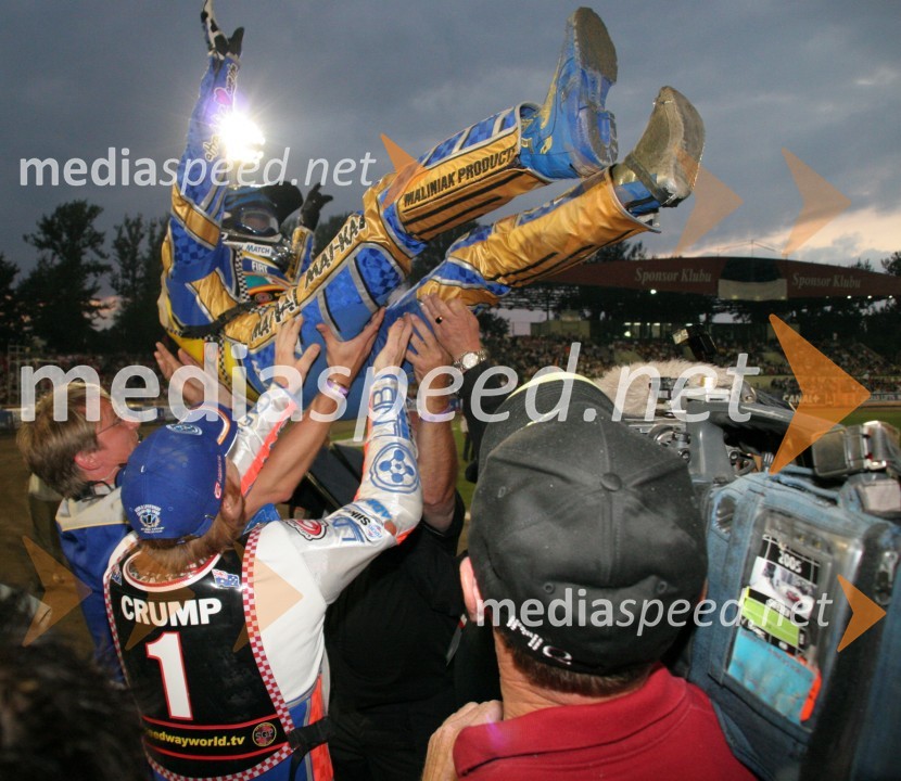 Tony Rickardsson, Švedska med proslavljanjem ob osvojitvi naslova svetovnega prvakaSPEEDWAY, Speedway Grand Prix - VN Poljske 2005 dirka