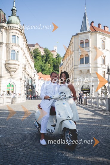 dr. Andrej Vizjak, ustanovitelj in partner AV.consulting;  Sonja Vizjak, ustanoviteljica in partnerica AV.consultingAndrej Vizjak in Sonja Bajc, predporočno fotografiranje v Ljubljani