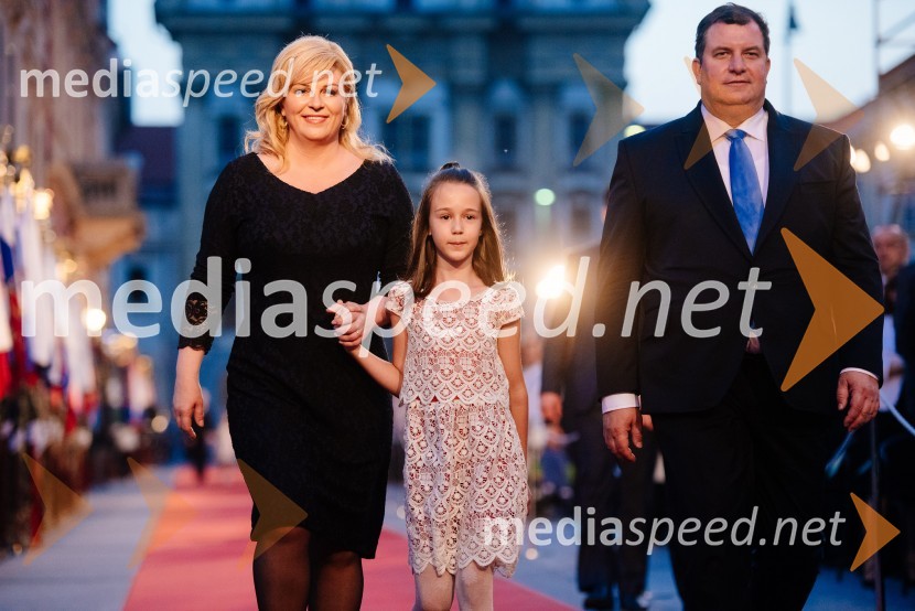  Kolinda Grabar-Kitarović, Predsednica Republike Hrvaške;  ... ;  ... Osrednja proslava ob dnevu državnosti 2016