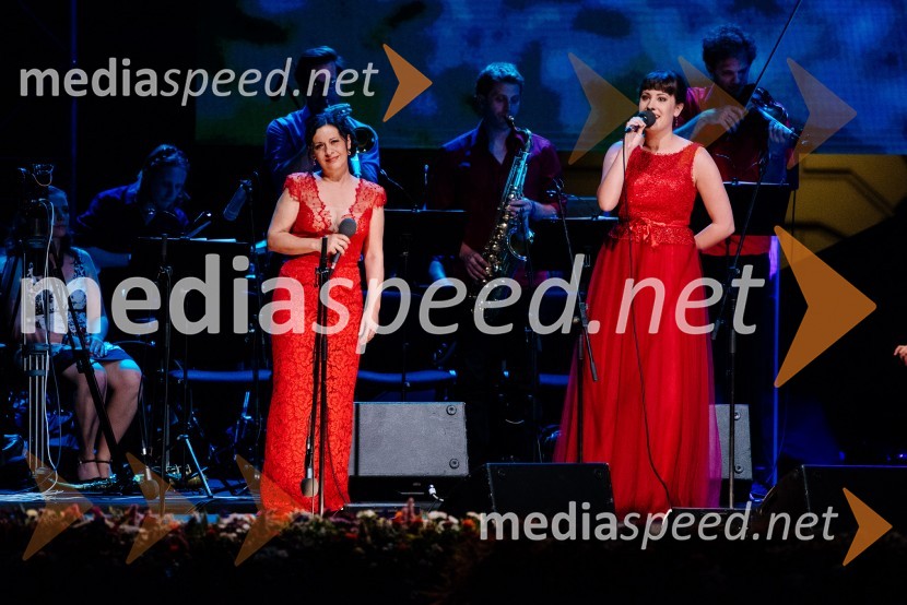  Darja Švajger, pevka;  Mirna Bogdanović, jazz pevkaOsrednja proslava ob dnevu državnosti 2016