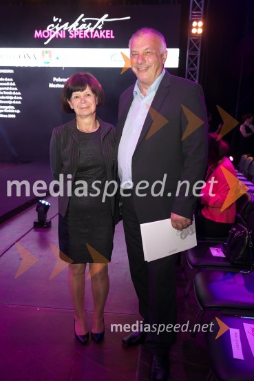  Mira Sever;  Bojan Sever, župan IdrijeČipkasti modni spektakel