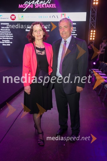  ... ;  Bojan Režun, podžupan Občine IdrijaČipkasti modni spektakel