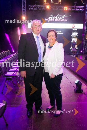  Darjan  Petrič, direktor občinske uprave Občine Idrija ;  ... Čipkasti modni spektakel