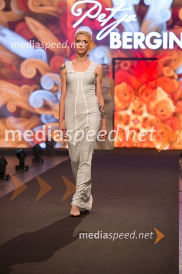  Manca Simčič, manekenkaČipkasti modni spektakel