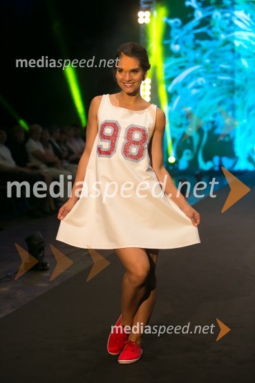 Čipkasti modni spektakel