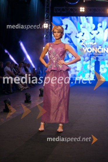   Zlata  Okugić, manekenkaČipkasti modni spektakel