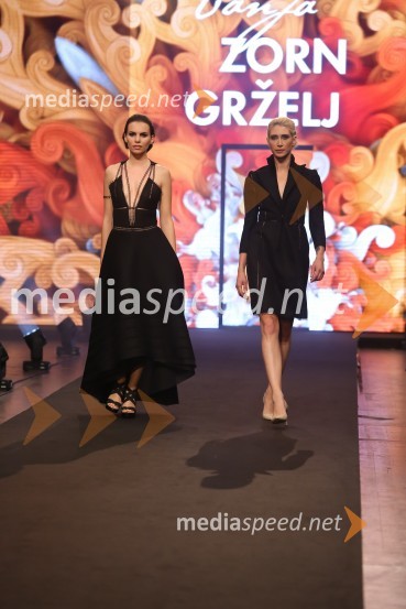  Mirela  Korač, manekenka;  Manca Simčič, manekenkaČipkasti modni spektakel