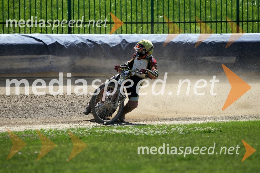 Žagar v Ljubljani s tretjim maksimumom, prve stopničke Škorje