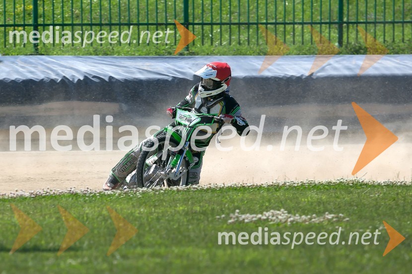 Žagar v Ljubljani s tretjim maksimumom, prve stopničke Škorje