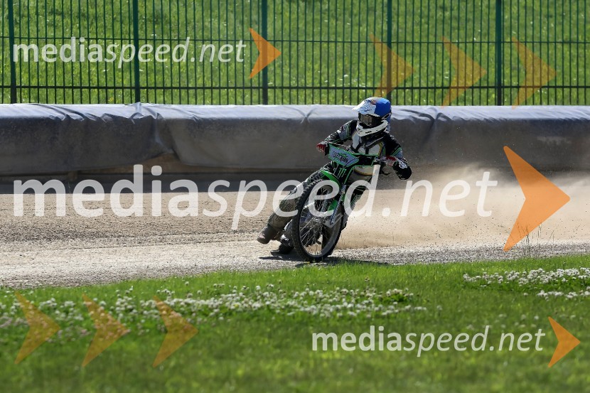 Žagar v Ljubljani s tretjim maksimumom, prve stopničke Škorje