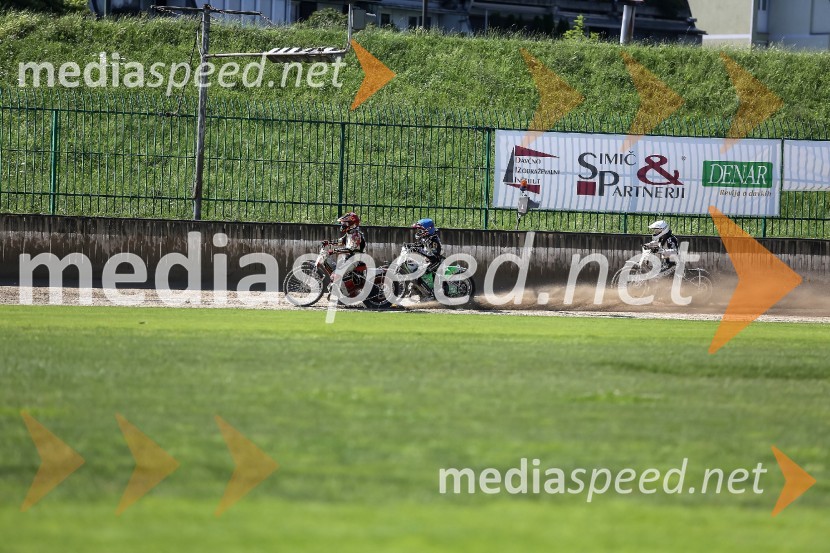 Žagar v Ljubljani s tretjim maksimumom, prve stopničke Škorje