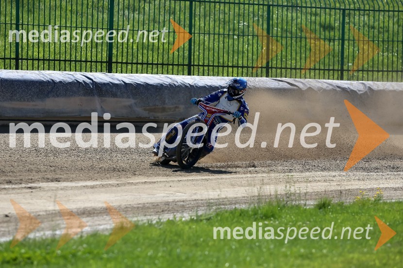 Žagar v Ljubljani s tretjim maksimumom, prve stopničke Škorje