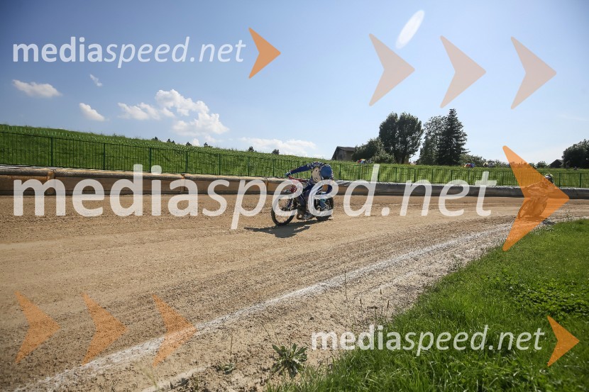 Žagar v Ljubljani s tretjim maksimumom, prve stopničke Škorje