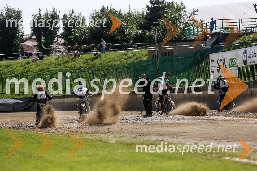 Žagar v Ljubljani s tretjim maksimumom, prve stopničke Škorje