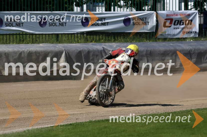 Žagar v Ljubljani s tretjim maksimumom, prve stopničke Škorje